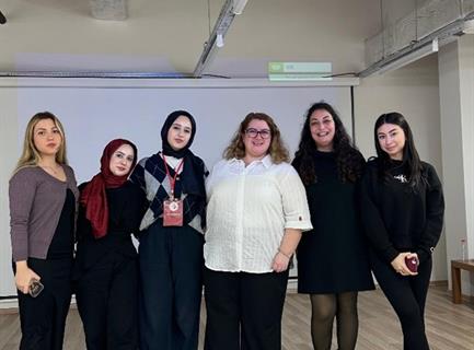 gercek-ozgurluk-bagimliliklardan-kurtulmak-konulu-konferans-duzenlendi-2
